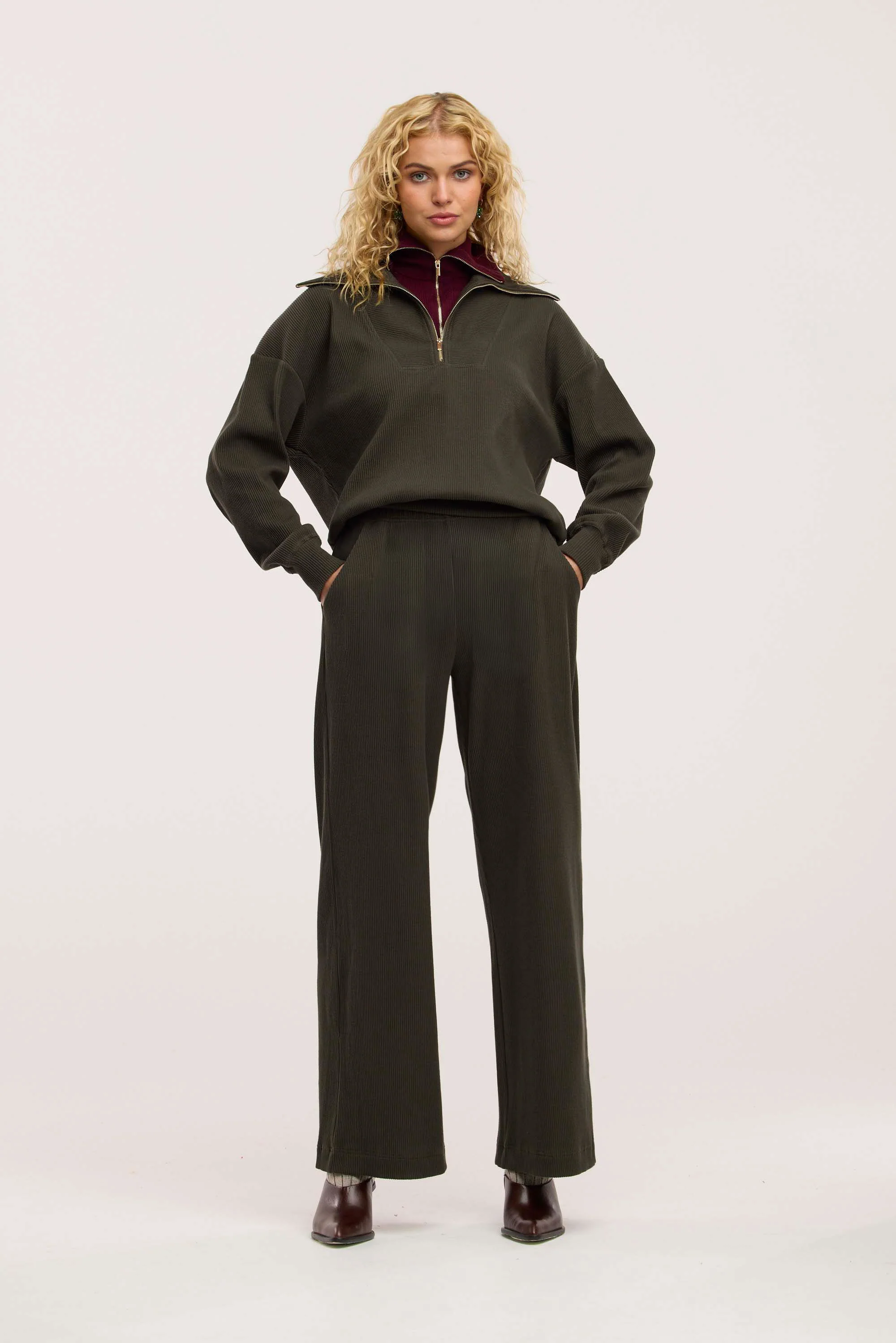 Traveller Luxe Rib Pant